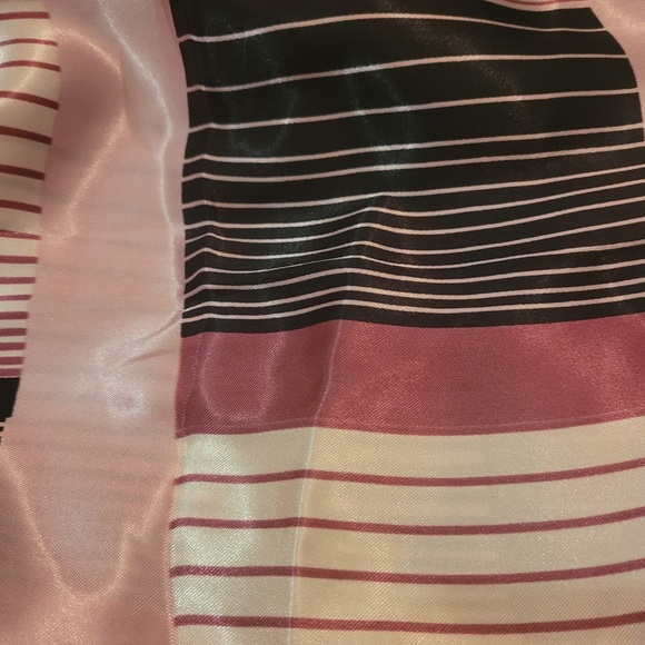 Scarf (NWOT) - Picture 6 of 6